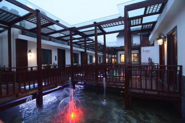 重庆夜幕下的足浴享受，舒缓一整天的疲惫！